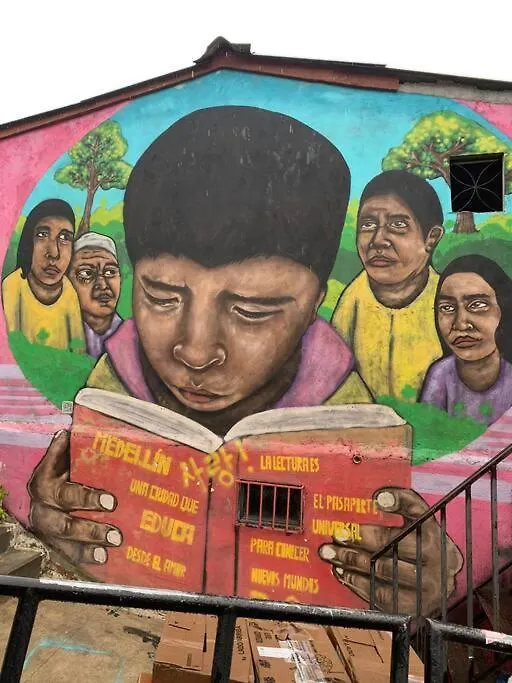 Apartment Apto Renovado 2 Hab A 6 Minutos Del Graffitour Medellin Colombia