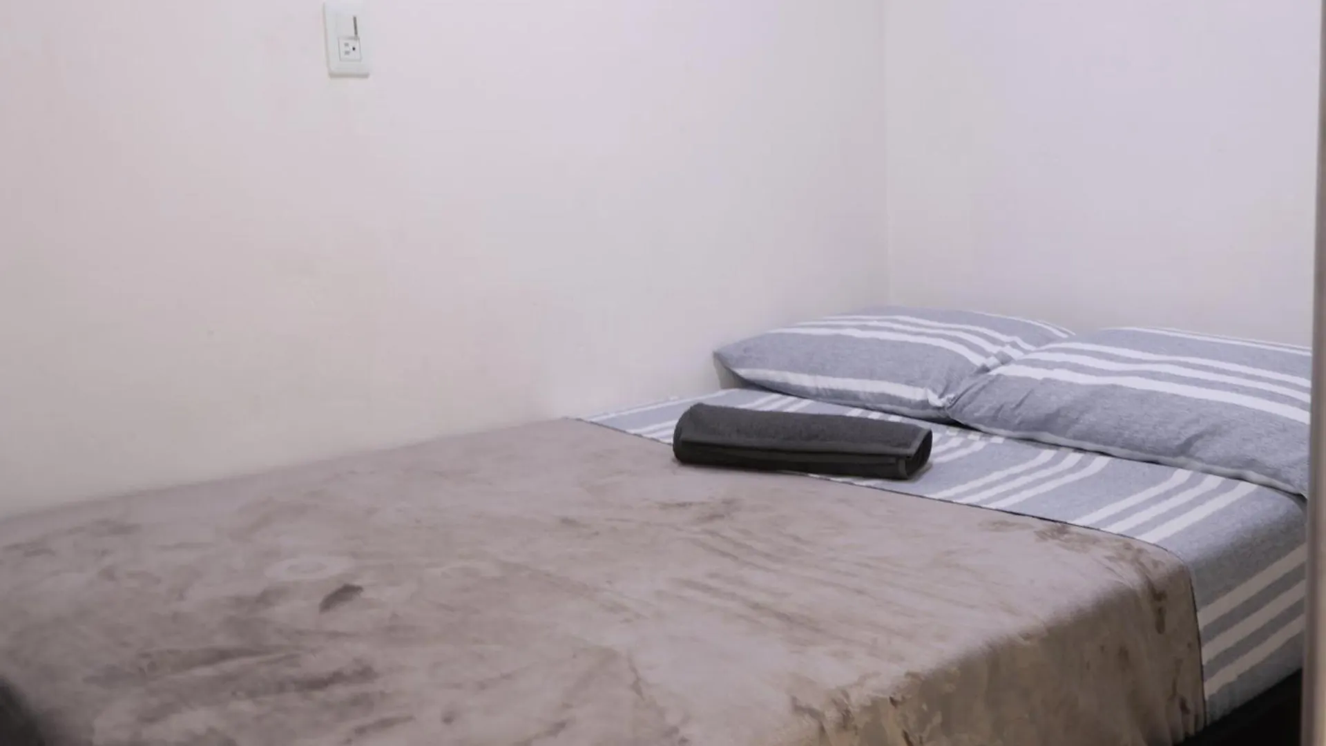 Apto Renovado 2 Hab A 6 Minutos Del Graffitour Medellin Apartment